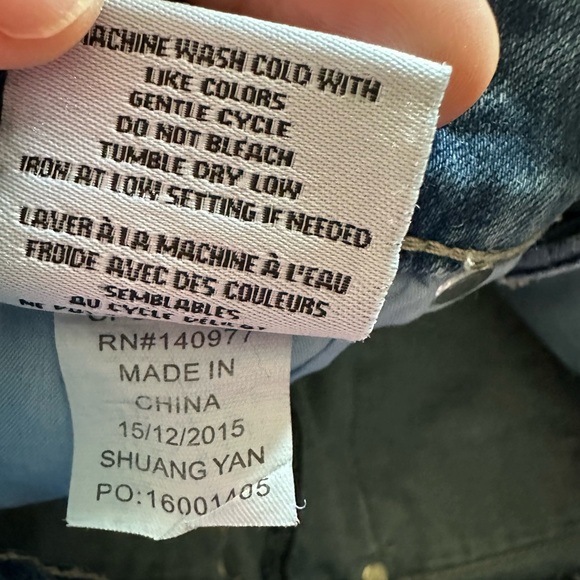 Hudson denim shorts with rolled hem and signature flap back pocket - Picture 7 of 7